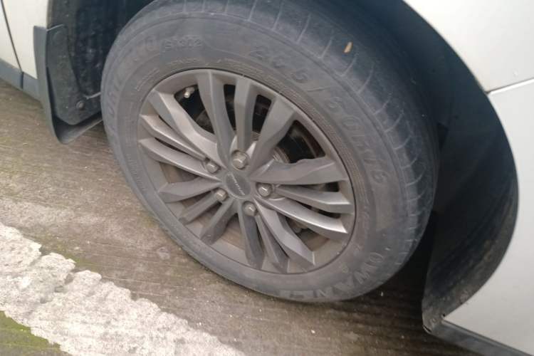 Used SAIC MAXUS G50 2019 1.5T Automatic Elite Edition China VI Standard Right Front Wheel Hub