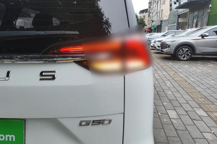 Used SAIC MAXUS G50 2019 1.5T Automatic Elite Edition China VI Standard Right Rear Taillight