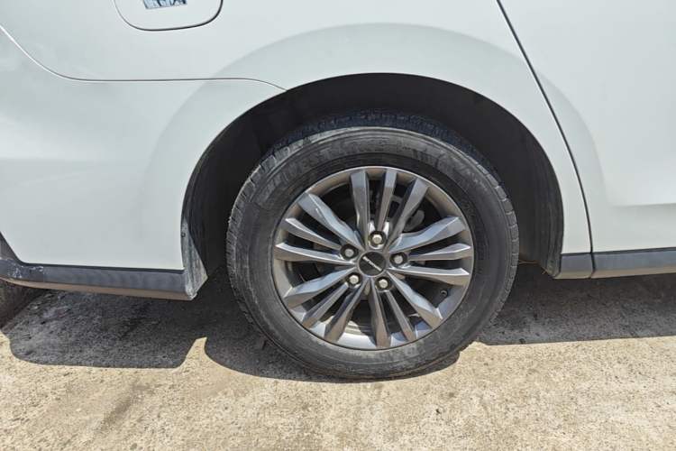 Used SAIC MAXUS G50 2019 1.3T Manual Elite Edition China V Standard Right Rear Wheel Hub