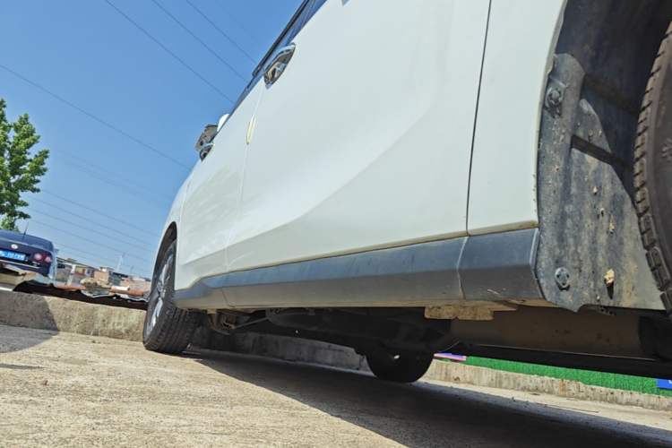Used SAIC MAXUS G50 2019 1.3T Manual Elite Edition China V Standard Right Side Sill