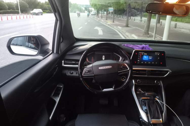 Used SAIC MAXUS G50 2019 1.5T Automatic Elite Edition China V Standard Steering Wheel