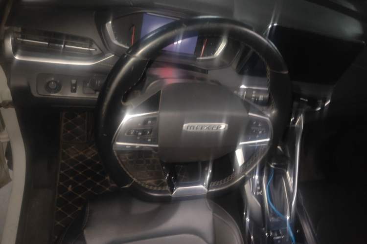 Used SAIC MAXUS G50 2019 1.5T First Edition Automatic Luxury Version 7 Seats Steering Wheel