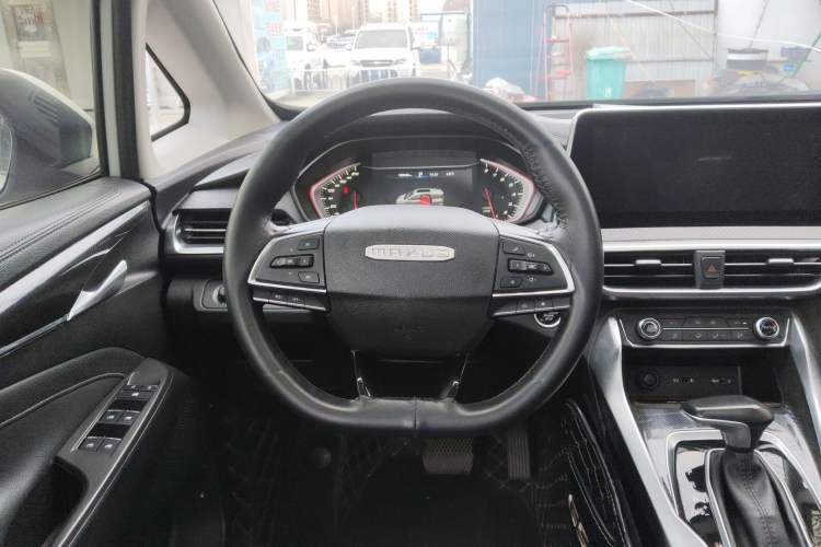 Used SAIC MAXUS G50 2019 1.5T First Edition Automatic Luxury Version 6 Seats Steering Wheel