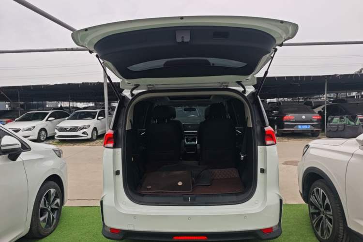 Used SAIC MAXUS G50 2019 1.5T First Edition Automatic Luxury Version 6 Seats Trunk