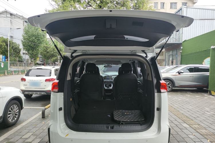 Used SAIC MAXUS G50 2019 1.5T Automatic Elite Edition China VI Standard Trunk