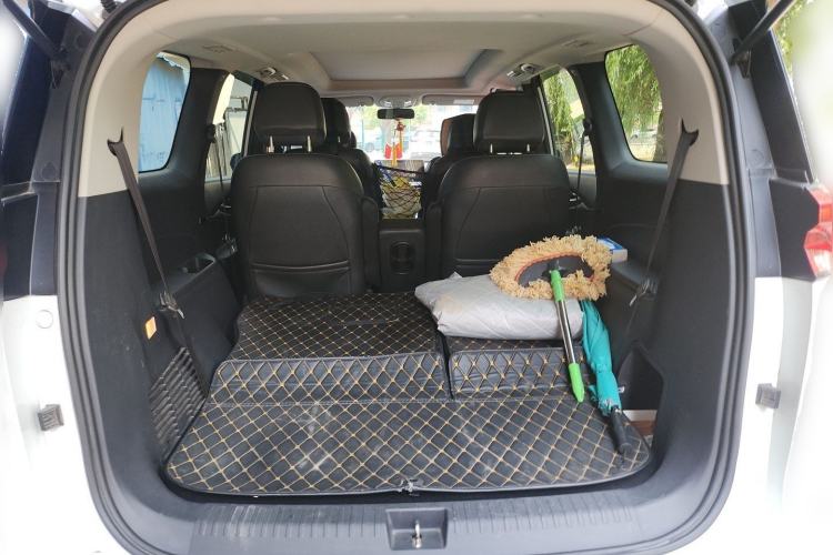 Used SAIC MAXUS G50 2019 1.5T Automatic Luxury Edition China VI Standard Trunk