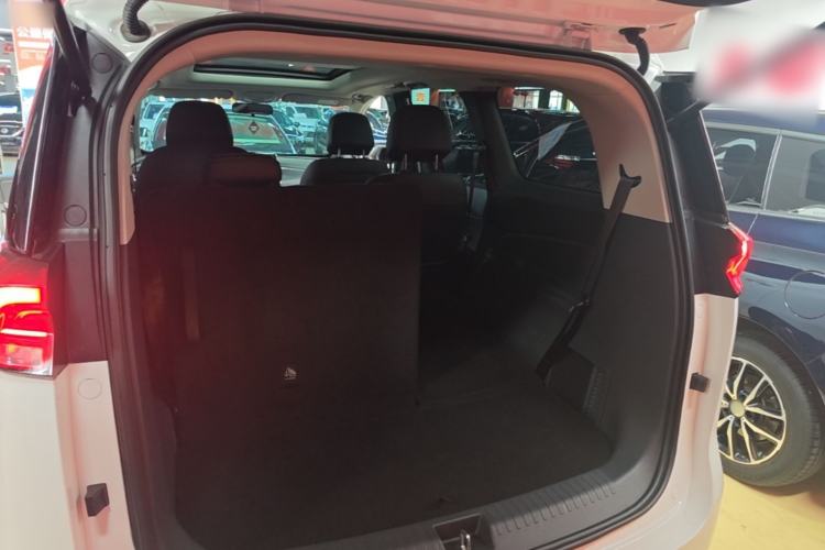 Used SAIC MAXUS G50 2019 1.5T Automatic Luxury Edition China VI Standard Trunk