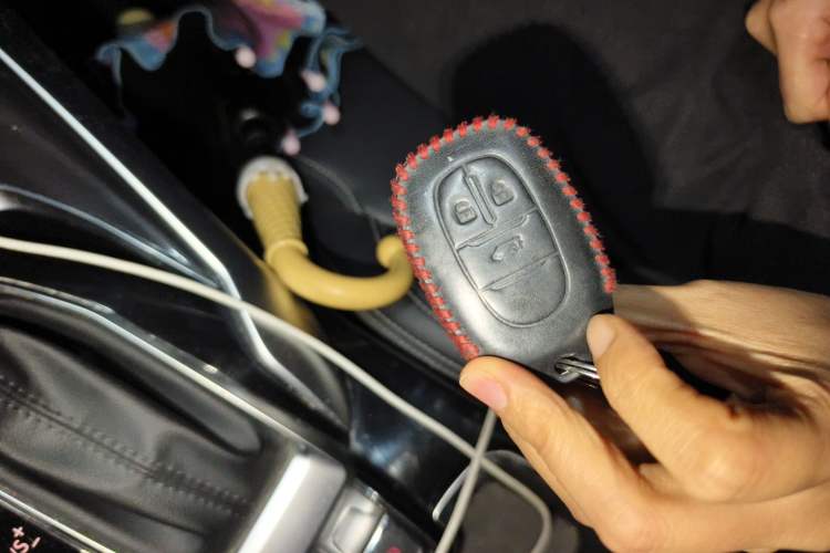 Used SAIC MAXUS G50 2019 1.5T Automatic Luxury Edition China V Standard Vehicle Key