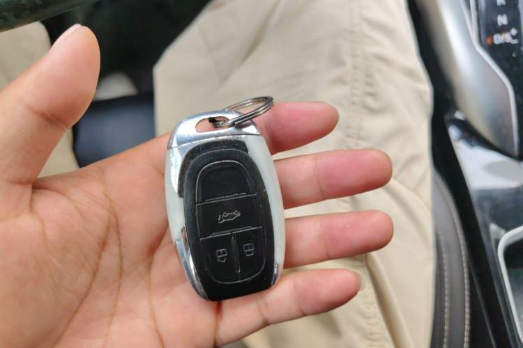 Used SAIC MAXUS G50 2019 1.5T Automatic Elite Edition China VI Standard Vehicle Key