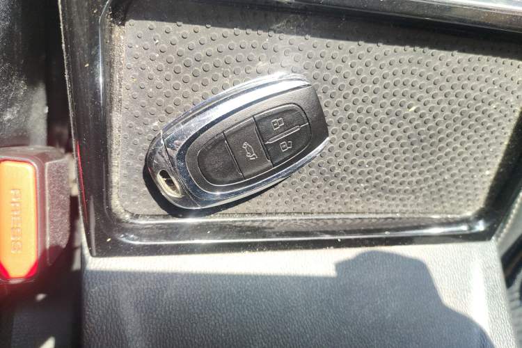 Used SAIC MAXUS G50 2019 1.5T Automatic Elite Edition China V Standard Vehicle Key