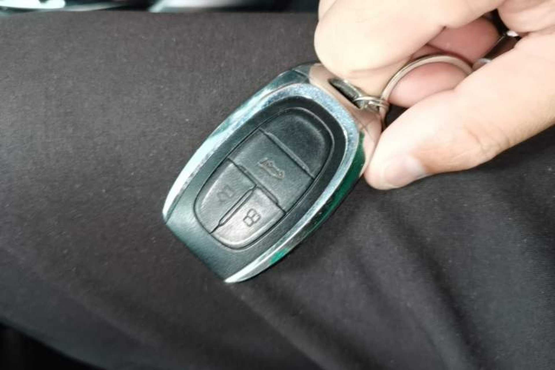 Used SAIC MAXUS G50 2019 1.5T Automatic Elite Edition China VI Standard Vehicle Key