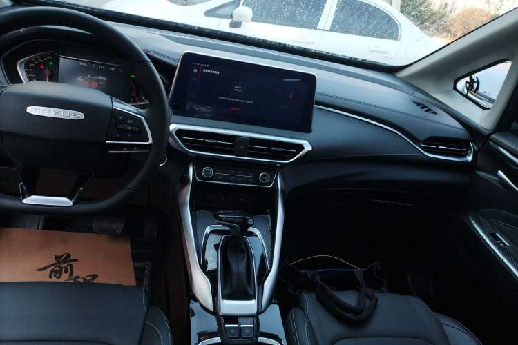 Used SAIC MAXUS G50 2019 1.5T First Edition Automatic Luxury Version 7 Seats Audio And AC Panel