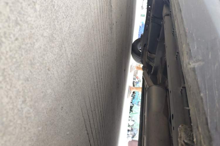 Used SAIC MAXUS G50 2019 1.5T First Edition Automatic Luxury Version 6 Seats Chassis Front Right