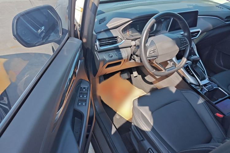Used SAIC MAXUS G50 2019 1.5T Automatic Elite Edition China V Standard Interior 3