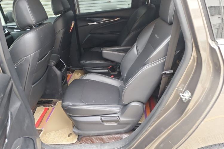 Used SAIC MAXUS G50 2019 1.5T First Edition Automatic Luxury Version 6 Seats Left Rear Seat