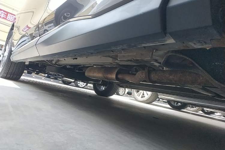 Used SAIC MAXUS G50 2019 1.5T Automatic Luxury Edition China VI Standard Left Side Sill