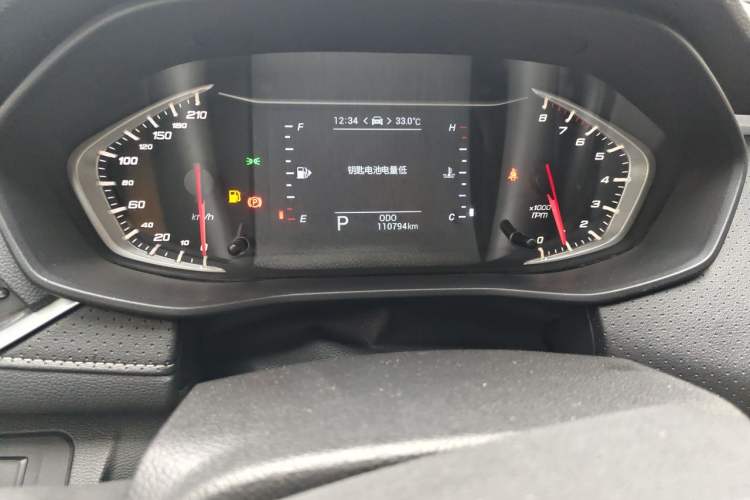 Used SAIC MAXUS G50 2019 1.5T First Edition Automatic Luxury Version 6 Seats Odometer Close Up