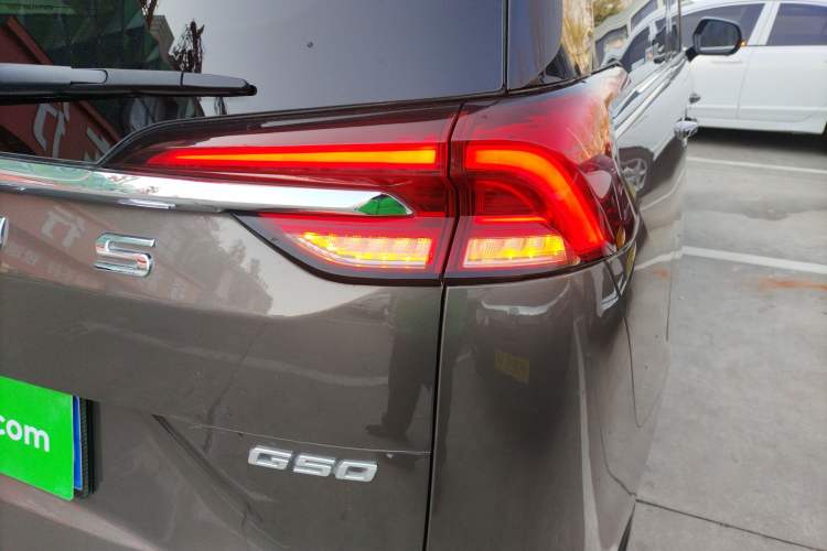Used SAIC MAXUS G50 2019 1.5T First Edition Automatic Luxury Version 7 Seats Right Rear Taillight