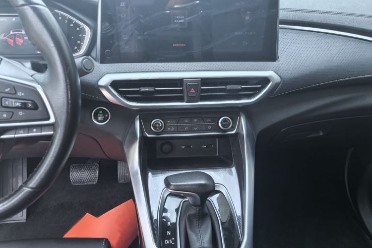 Used SAIC MAXUS G50 2020 1.5T Automatic Luxury Edition Audio And AC Panel