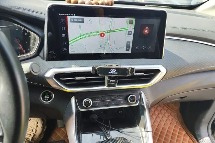 Used SAIC MAXUS G50 2020 1.5T Automatic Luxury Edition Audio And AC Panel