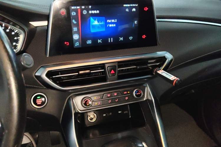 Used SAIC MAXUS G50 2020 1.5T Automatic Elite Edition Audio And AC Panel