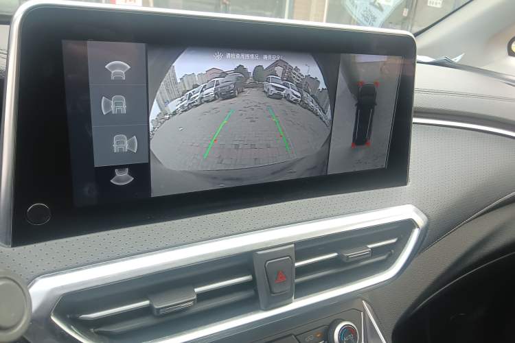 Used SAIC MAXUS G50 2020 1.5T Automatic Luxury Edition Audio And AC Panel