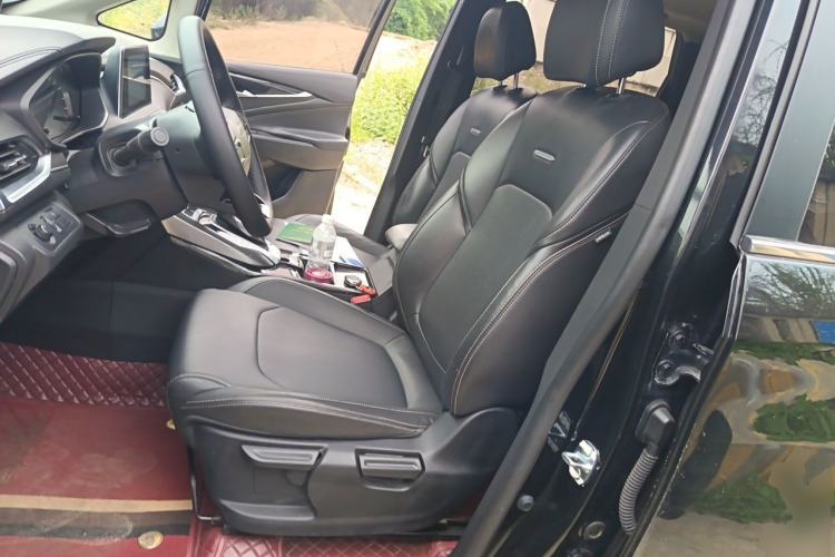 Used SAIC MAXUS G50 2020 1.5T Automatic Elite Edition Driver Seat