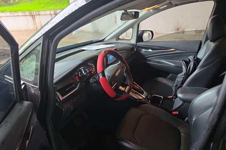 Used SAIC MAXUS G50 2020 1.5T Automatic Elite Edition Driver Seat