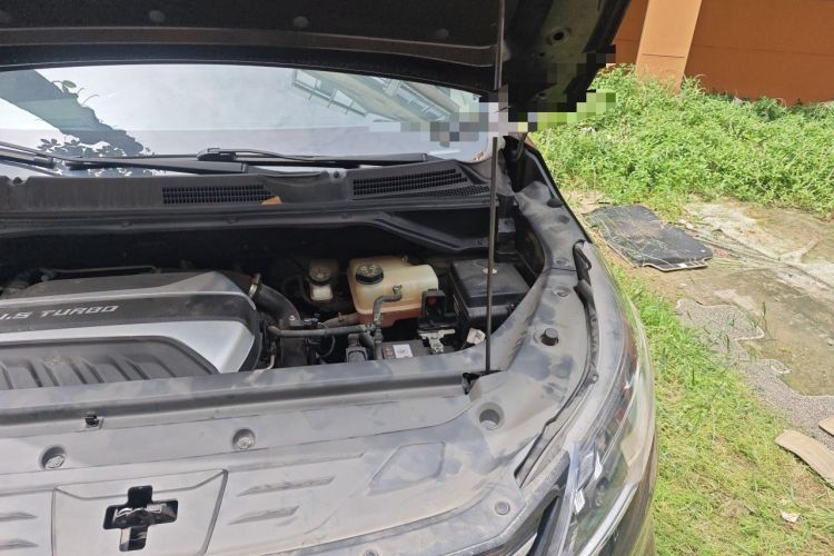 Used SAIC MAXUS G50 2020 1.5T Automatic Luxury Edition Engine Bay Left