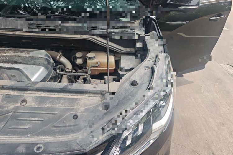 Used SAIC MAXUS G50 2020 1.5T Automatic Luxury Edition Engine Bay Left