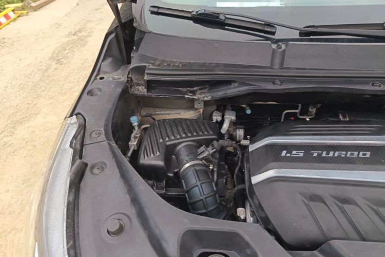 Used SAIC MAXUS G50 2020 1.5T Automatic Elite Edition Engine Bay Right