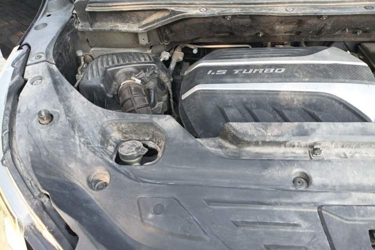 Used SAIC MAXUS G50 2020 1.5T Automatic Elite Edition Engine Bay Right