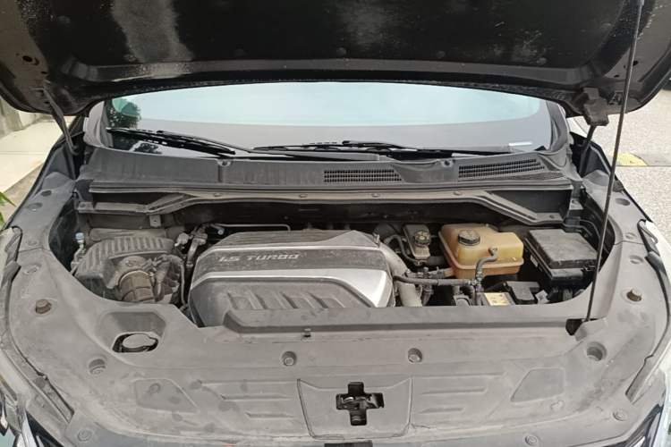 Used SAIC MAXUS G50 2020 1.5T Automatic Luxury Edition Engine Bay