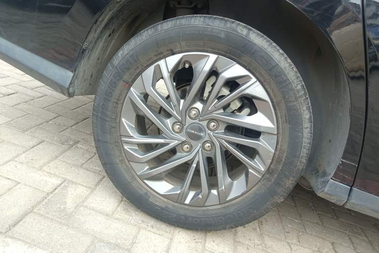 Used SAIC MAXUS G50 2020 1.5T Automatic Luxury Edition Exterior 4