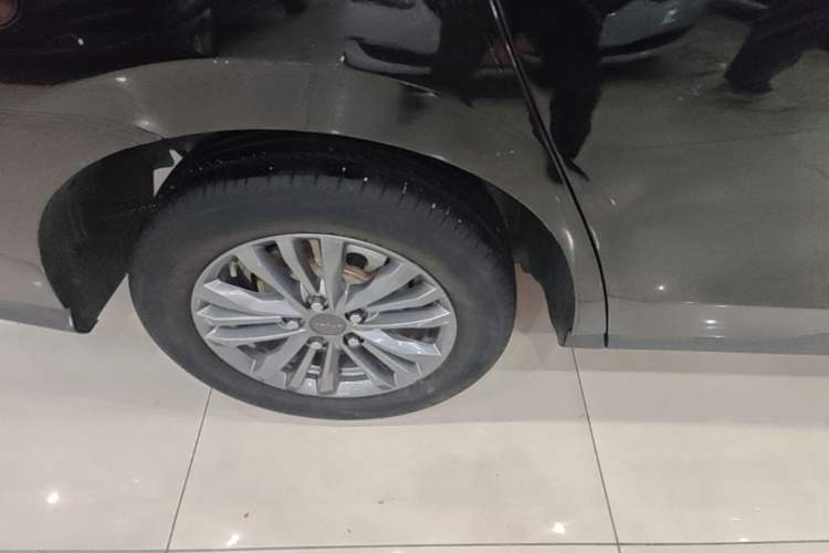 Used SAIC MAXUS G50 2020 1.5T Automatic Elite Edition Exterior 5