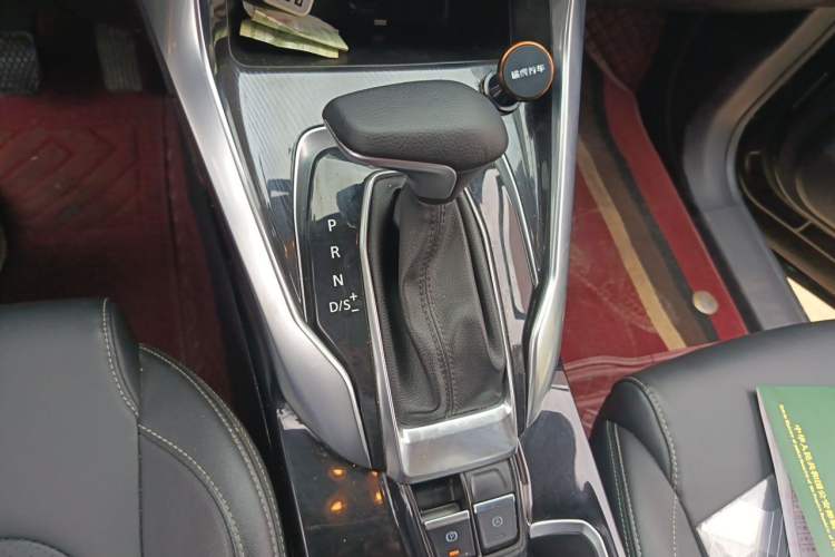 Used SAIC MAXUS G50 2020 1.5T Automatic Elite Edition Gear Lever