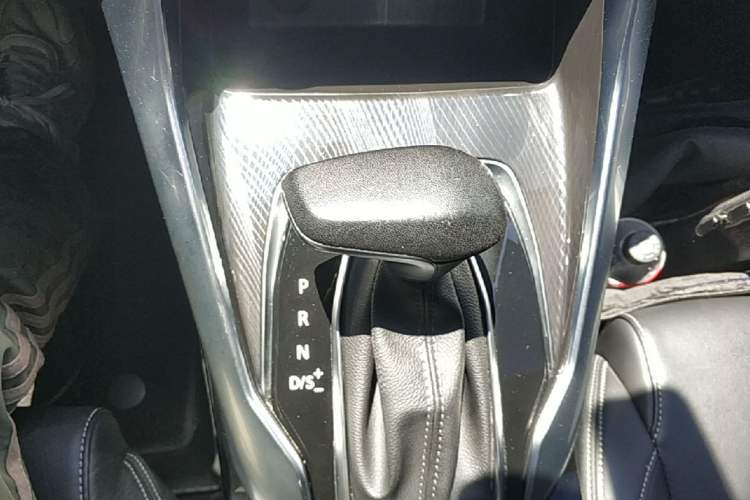 Used SAIC MAXUS G50 2020 1.5T Automatic Elite Edition Gear Lever