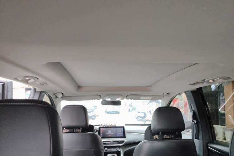 Used SAIC MAXUS G50 2020 1.5T Automatic Luxury Edition Headliner