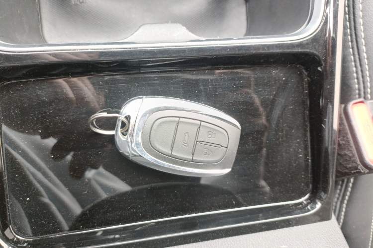 Used SAIC MAXUS G50 2020 1.5T Automatic Luxury Edition Interior 1