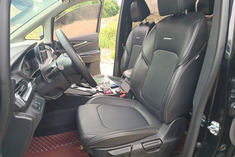 Used SAIC MAXUS G50 2020 1.5T Automatic Elite Edition Left Front Seat