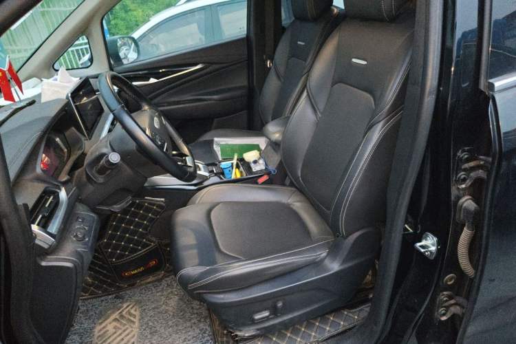 Used SAIC MAXUS G50 2020 1.5T Automatic Luxury Edition Left Front Seat