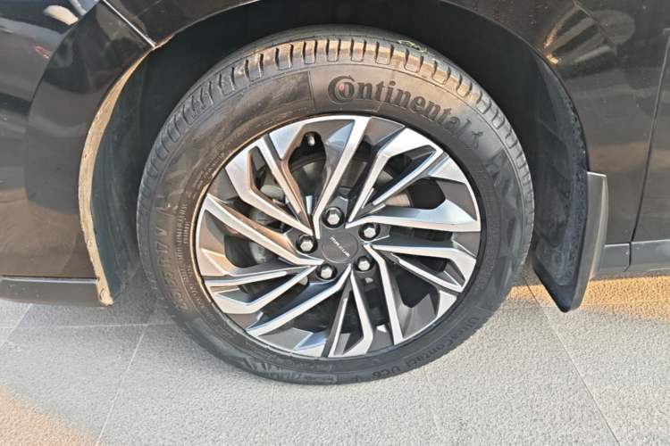 Used SAIC MAXUS G50 2020 1.5T Automatic Luxury Edition Left Front Wheel Hub