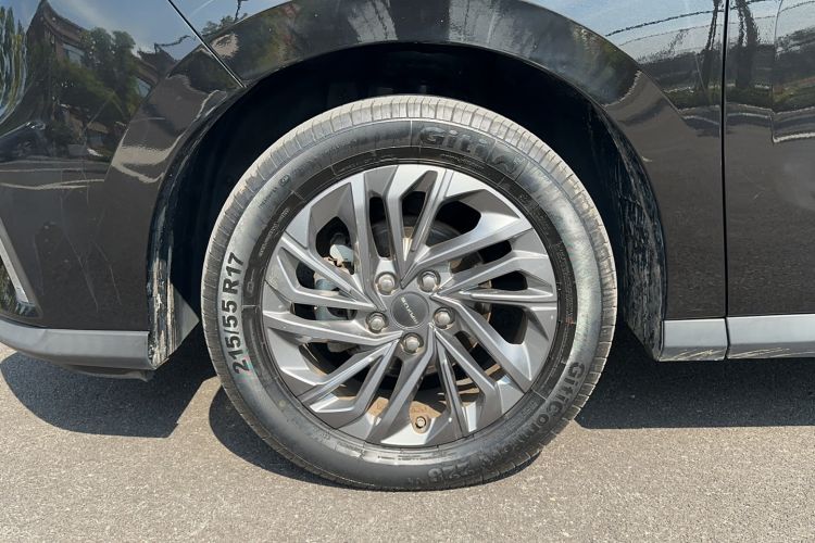 Used SAIC MAXUS G50 2020 1.5T Automatic Luxury Edition Left Front Wheel Hub