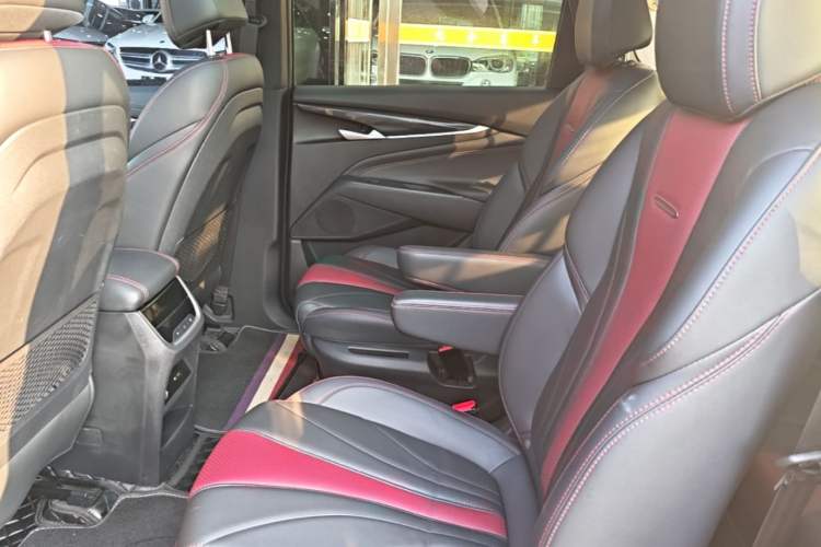 Used SAIC MAXUS G50 2020 1.5T Automatic Luxury Edition Left Rear Seat