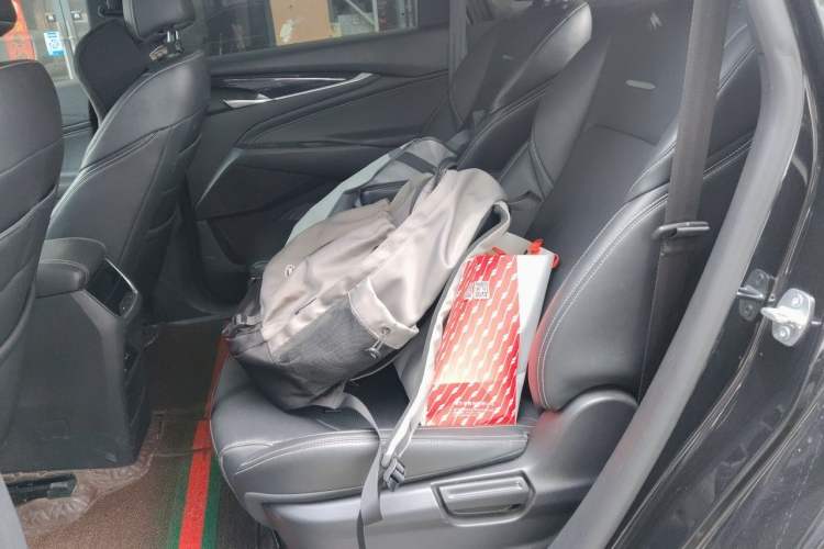 Used SAIC MAXUS G50 2020 1.5T Automatic Luxury Edition Left Rear Seat