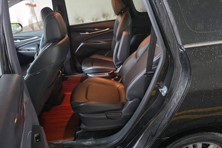Used SAIC MAXUS G50 2020 1.5T Automatic Elite Edition Left Rear Seat