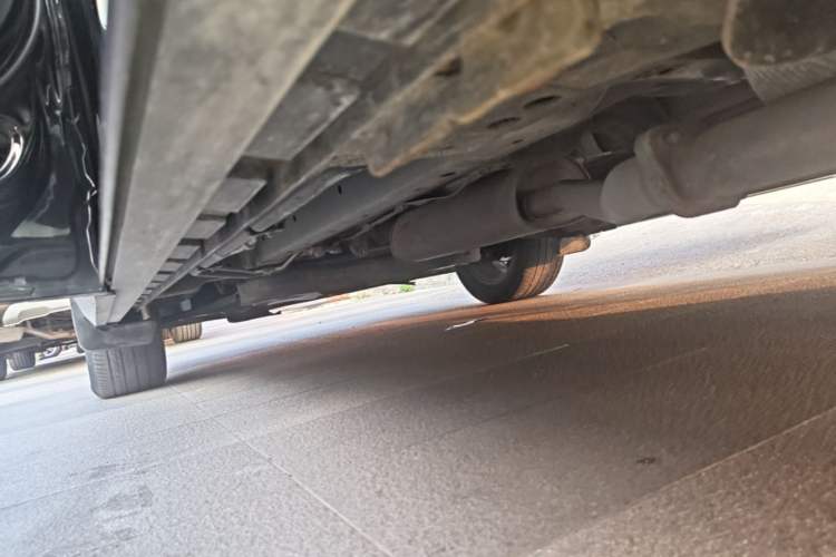 Used SAIC MAXUS G50 2020 1.5T Automatic Luxury Edition Left Side Sill