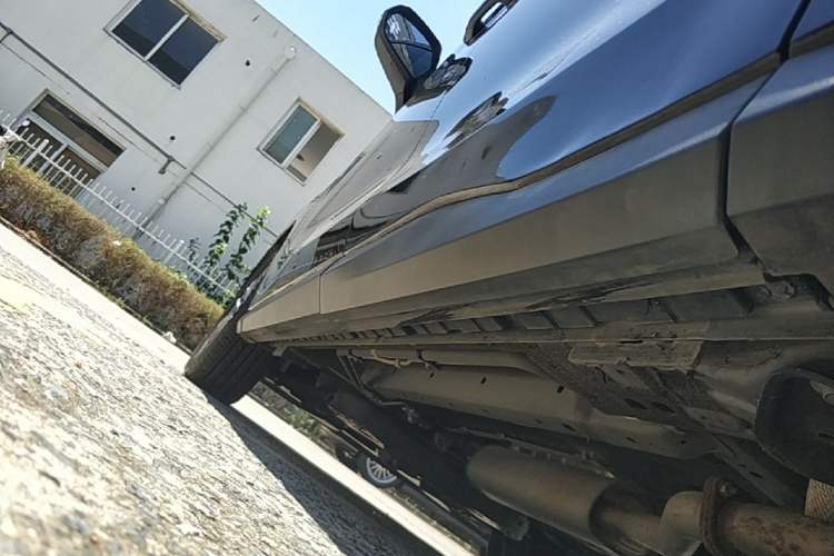 Used SAIC MAXUS G50 2020 1.5T Automatic Elite Edition Left Side Sill