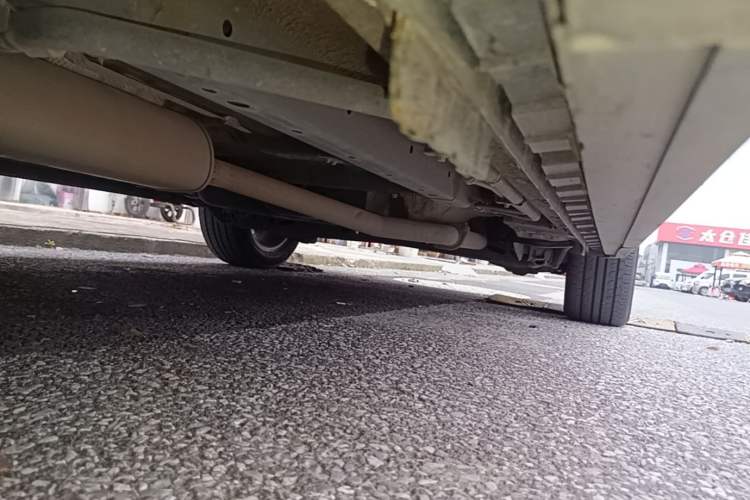 Used SAIC MAXUS G50 2020 1.5T Automatic Luxury Edition Left Side Sill