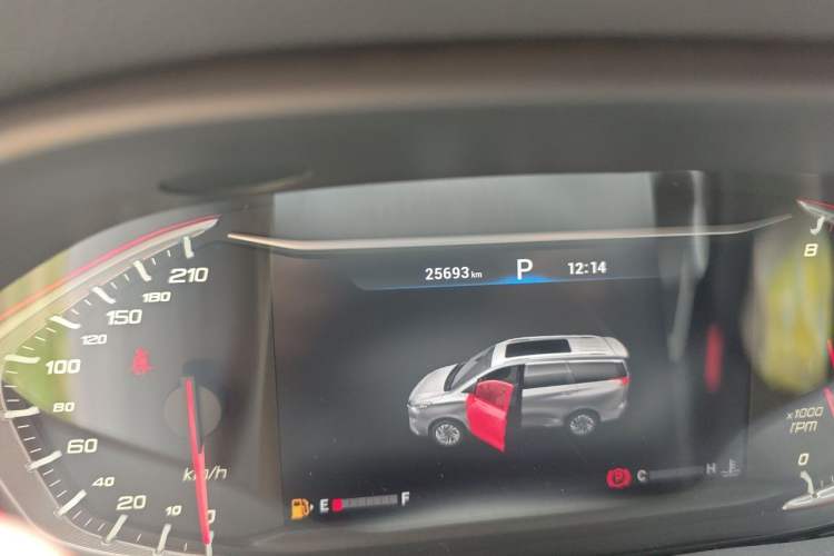 Used SAIC MAXUS G50 2020 1.5T Automatic Luxury Edition Odometer Close Up